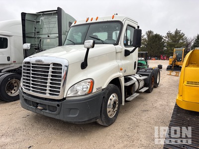 2015 Freightliner Cascadia 125 6x4 トラックトラクター（T/A）