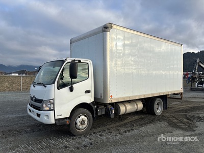 2018 Hino 195 4x2 Van Truck