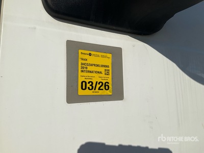 2019 International LT625 6x4 T/A Dagcabine Trekker