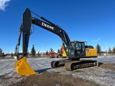 2018 John Deere 250G LC حفارة بجنزير