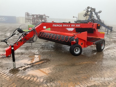 Kuhn Merge Maxx 300 Regroupeur d'Andains