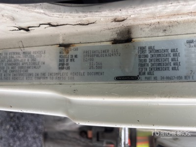 2001 Freightliner FL 70 Refrigerated Truck