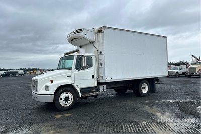2001 Freightliner FL 70  4x2 Autocarro frigorifero