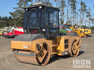2008 Volvo DD70HF Double Drum Roller