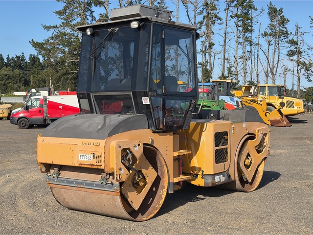 2008 Volvo DD70HF Double Drum Roller