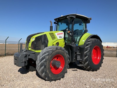 2017 Claas Axion 830 4WD Tractor