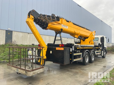 2018 Uzmanlar HTF 45 45 m on 2020 Hino 700 6x4 Arbeitsbühne-Lkw