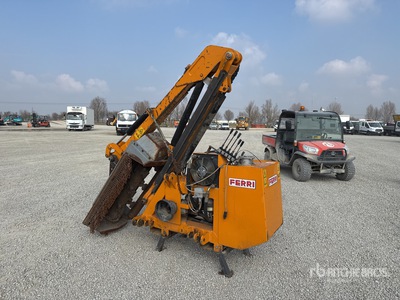 Ferri TSE50 02 Embankment Mower 造園機械