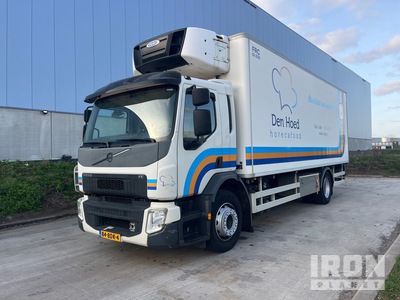 2013 Volvo FE250 Chereau 4x2 Refrigerated Truck