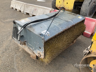 2022 Aplec 05BBMV1680 Kompaktladerbesen