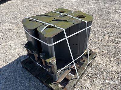 Quantity of (4) Strickland 30 in Excavator Bucket - Fits Hitachi ZX22