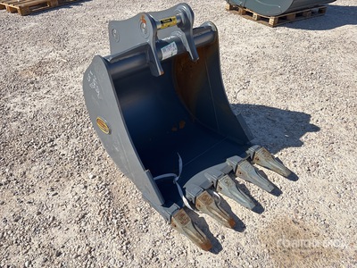 Strickland BT6T 30 in Digging Excavator Bucket - Fits Takeuchi TB290