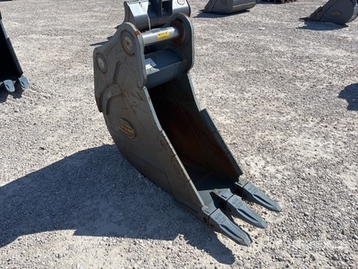 Strickland 21T 18 in Excavator Bucket - Fits Kobelco SK210