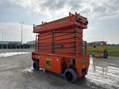 2019 Holland Lift HL220 E12 Electric Scissor Lift