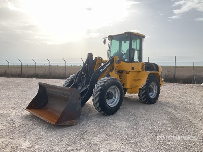 2000 Volvo L45TP Pala gommata