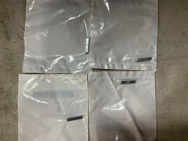 (3,867) Navistar 3682187C1 Machine Keys