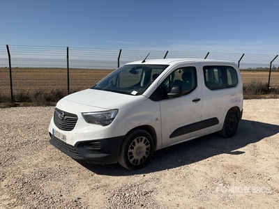 2021 Opel Combo Furgone passeggeri