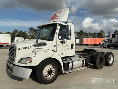 2016 Freightliner M2112 6x4 Ciągnik siodłowy T/A z kabiną dzienną