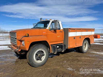 1982 Ford F-600 4x2 Camion utilitaire