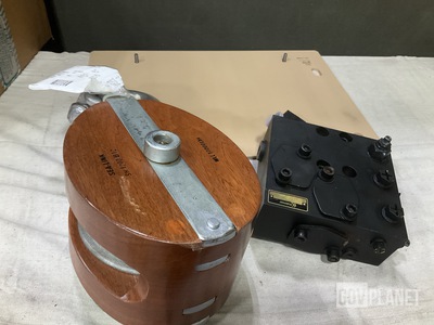 (1) Tackle Block, (1) Flow Control Valve & Assorted Items