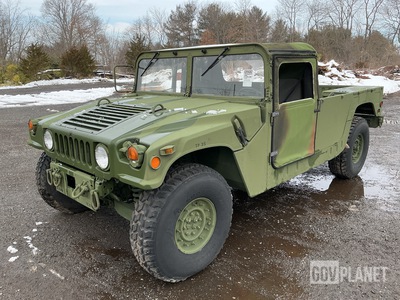 1999 AM General M1097A2 HMMWV 2 Door Soft Top w/Truck Body