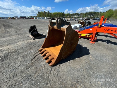 Strickland BT28H 48 in Digging Łyżka do koparki - Fits Volvo/Kobelco