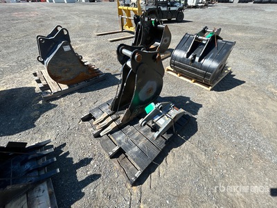 12 in Digging Excavator Bucket