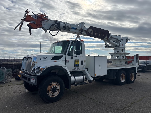 2011 Terex Telelect Commander 6060 on 2012 International 7400 6x6 Digger Derrick Truck