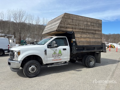2018 Ford F-350 XLT 4x4 Dump Truck