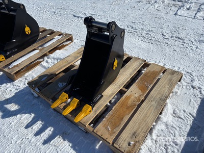 2026 Dynamic 12 in Q/C Digging Excavator Bucket (Unused)