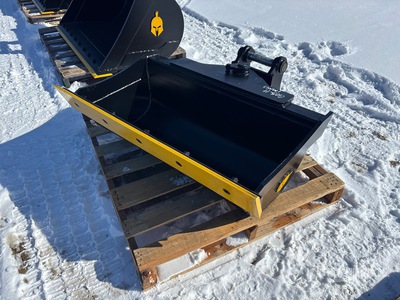 2026 Dynamic 42 in Tilting Excavator Bucket (Unused)