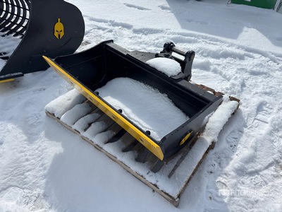 2026 Dynamic 42 in Tilting Excavator Bucket (Unused)