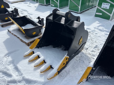 2026 Dynamic 30 in Digging Excavator Bucket (Unused)