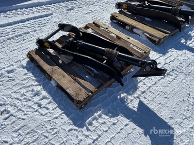 2026 Dynamic 47 in Excavator Thumb (Unused)