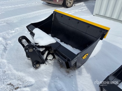 2026 Dynamic 60 in Tilting Excavator Bucket (Unused)