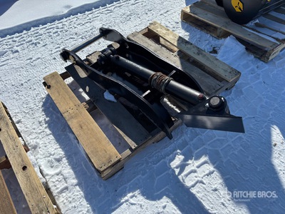 2026 Dynamic 47 in Excavator Thumb (Unused)