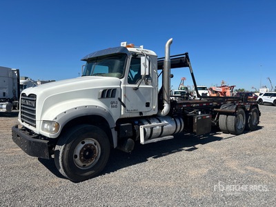 2011 Mack GU713 6x4 Roll-Off Truck