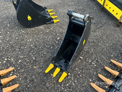 2026 Dynamic 50 12 in Digging Excavator Bucket (Unused)