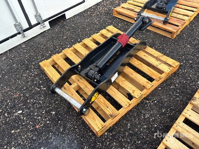 2026 Dynamic 80 Hydraulic Excavator Thumb (Unused)