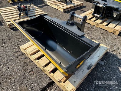 2026 Dynamic 80 48in QC Tilting Excavator Bucket (Unused)