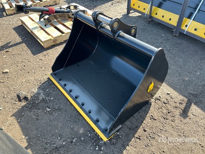2026 Dynamic 80 48in QC Cleaning Excavator Bucket (Unused)