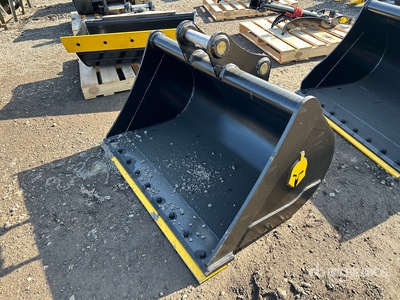 2026 Dynamic 80 48in QC Cleaning Excavator Bucket (Unused)
