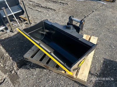 2026 Dynamic 80 48in QC Tilting Excavator Bucket (Unused)