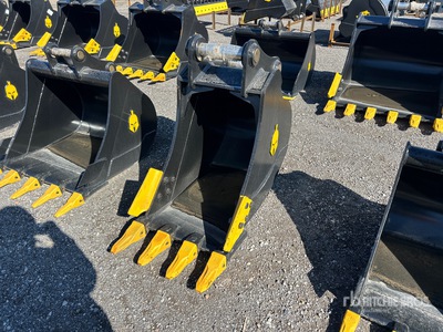 2026 Dynamic 120 23 in Digging QC Excavator Bucket (Unused)