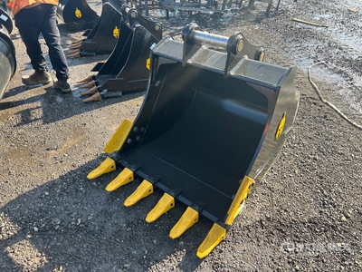 2026 Dynamic 120 42in QC Digging Excavator Bucket (Unused)