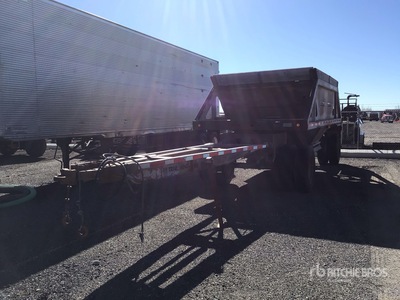 1997 Trail King 36.5 ft T/A Turntable Pup Belly Dump Trailer