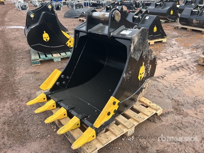 2026 Dynamic 120 36 in Q/C Digging Excavator Bucket (Unused)