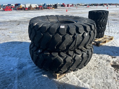 Quantity of (2) Beaver 26.5-25 28 PLY E-3/L3 Loader を見 Tires (Unused)