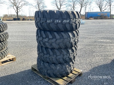 Quantity of (4) Dunlop 405/70 R18 SPT9 Tires (Unused)