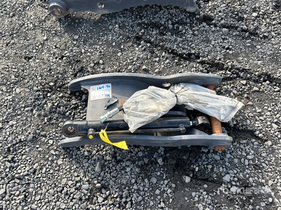 Strickland ZX35HT_WR01 27 in Hydraulic Kciuk koparki - Fits Hitachi ZX30/35U-5N (Unused)